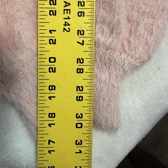 NWT RUE21 Soft Blush Pink Fuzzy V-Neck Balloon Sleeve Sweater – (2X) - Picture 14 of 14